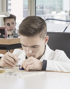 凯罗尔·切尔西-东莞万国售后服务中心